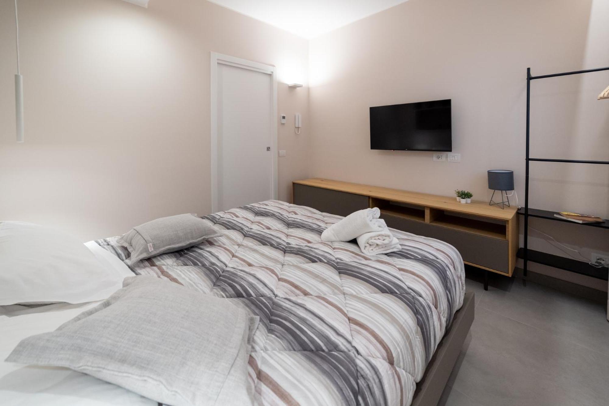 Taoetna Guest House, タオルミーナ エクステリア 写真